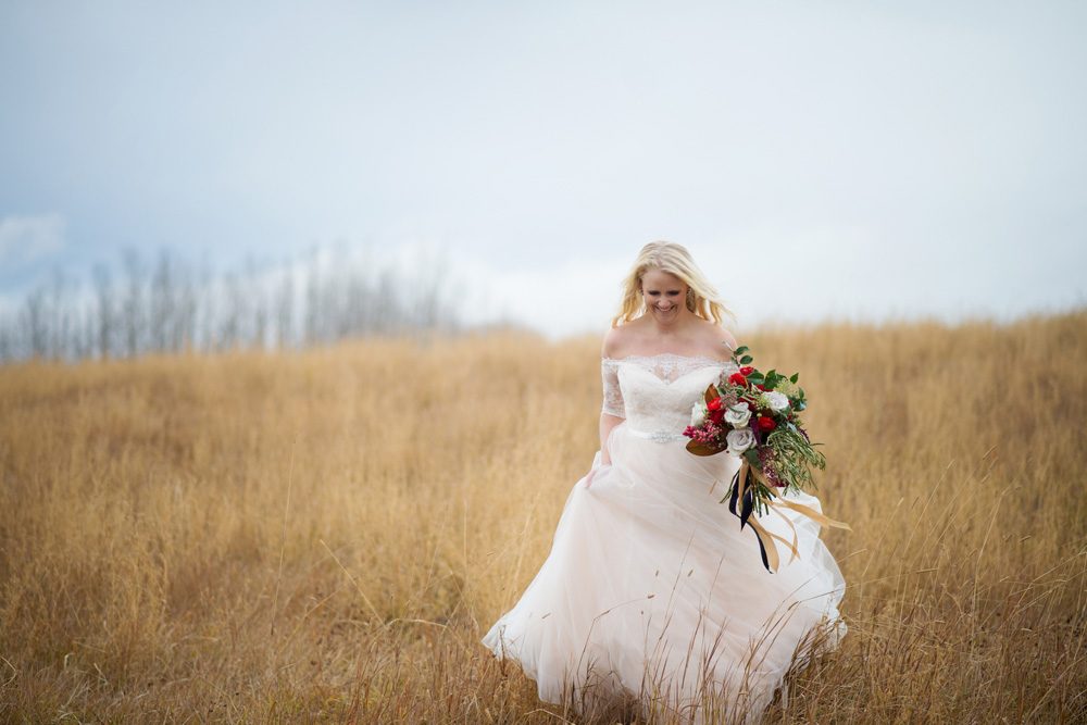 christydswanbergphotography_remembrancedaybridalinspirationshootcalgary2015hr0022_big-3739913