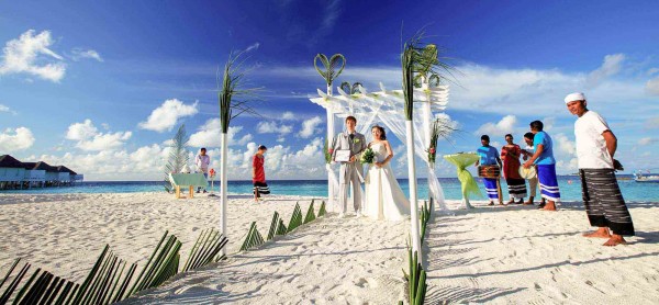 604f60ea4cb47164_maldives-marriage-4973782