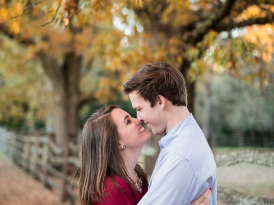 colonial_williamsburg_fall_engagement_pictures-21-4592586