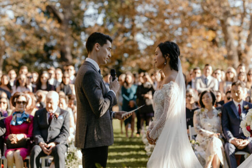 shirley-and-vincent_bendooley-estate-wedding_marriage-celebrant-andrea-calodolce_photographer-samantha-heather_ceremony-3-520x347-3326147