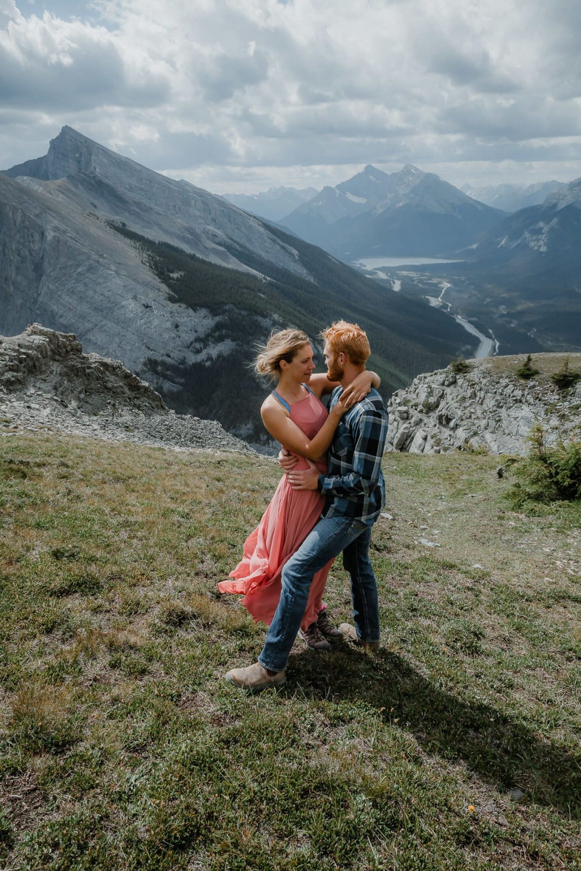 sarah-and-tim-engagement-photos-on-top-of-a-mountain-lake-louise-in-canadian-rockies-canmore-banff-lake-louise-alberta-adventurous-photographer-destination-photographer-36-9893683