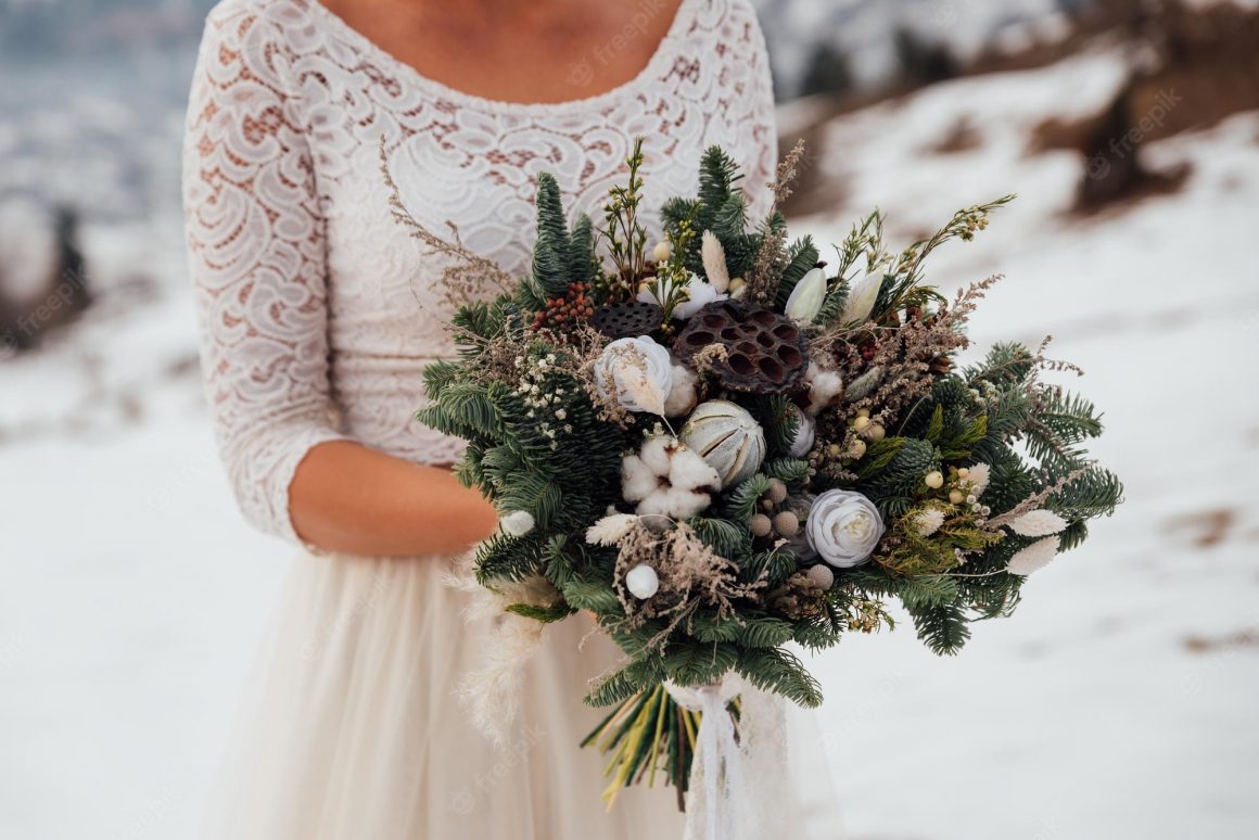 winter-bridal-bouquet-winter-vintage-wedding-style_316809-302-1770846